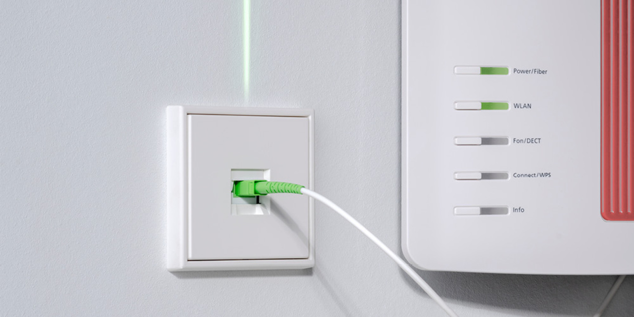 Die neuen Glasfaser-Anschlussdosen bei HY Elektro in Stuttgart